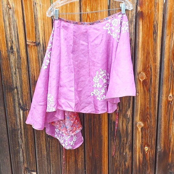 100% silk mini floral wrap skirt - Picture 13 of 13